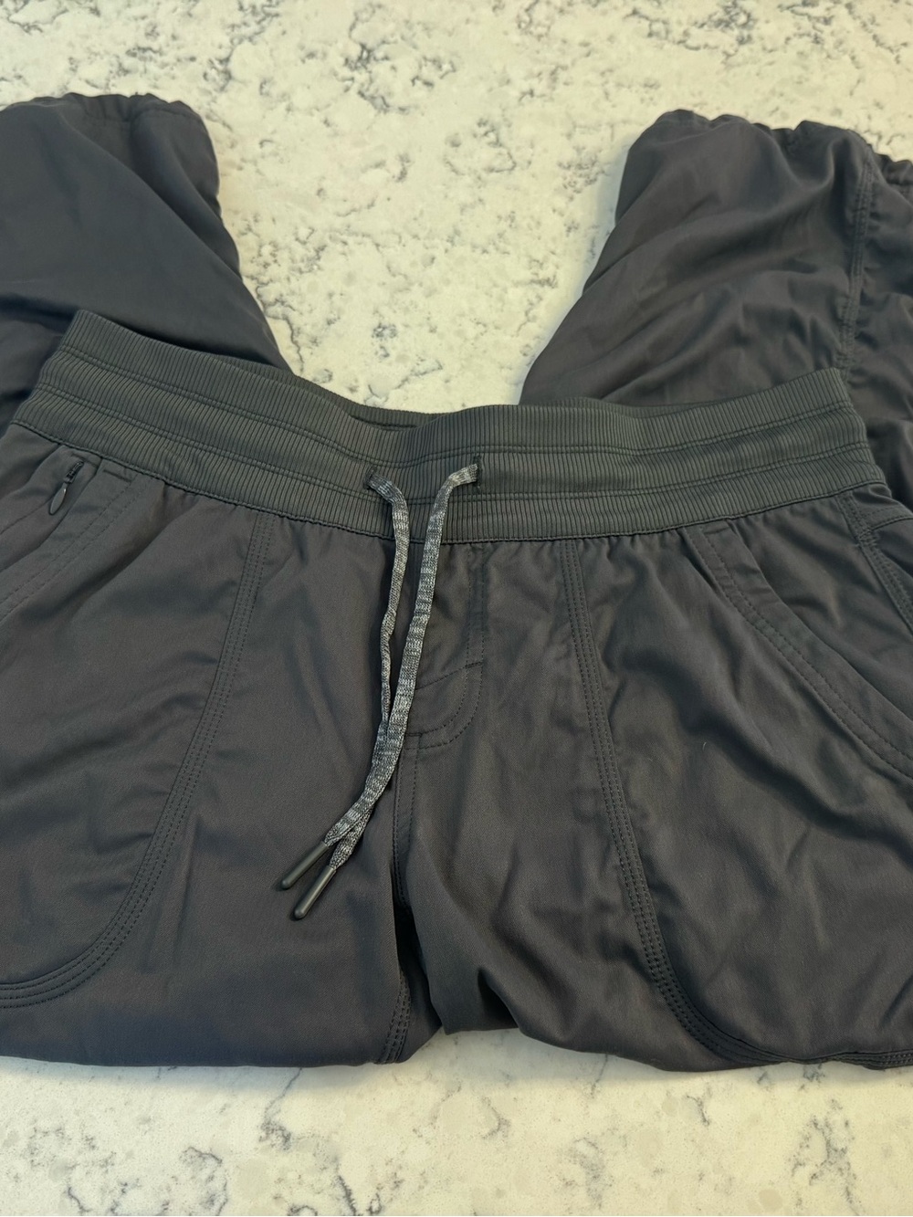 The North Face Women’s Medium Charcoal Gray Hiking Pants EUC.